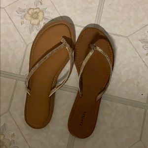 Express flip flops